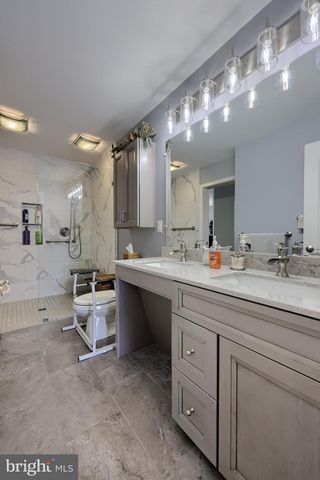 128 FIELDCREST LN, Ephrata, PA 17522