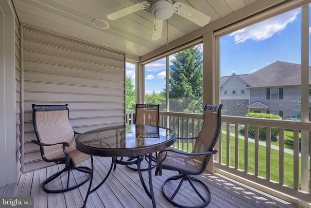 128 FIELDCREST LN, Ephrata, PA 17522