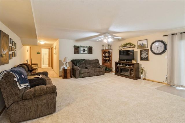 2618 13th Street SW, Altoona, IA 50009