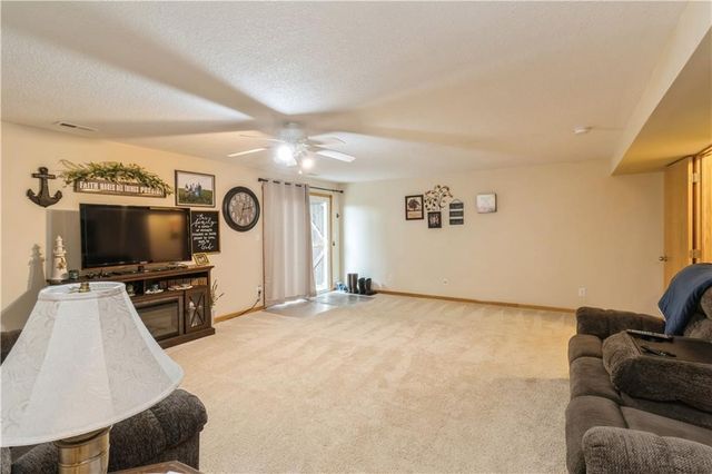 2618 13th Street SW, Altoona, IA 50009