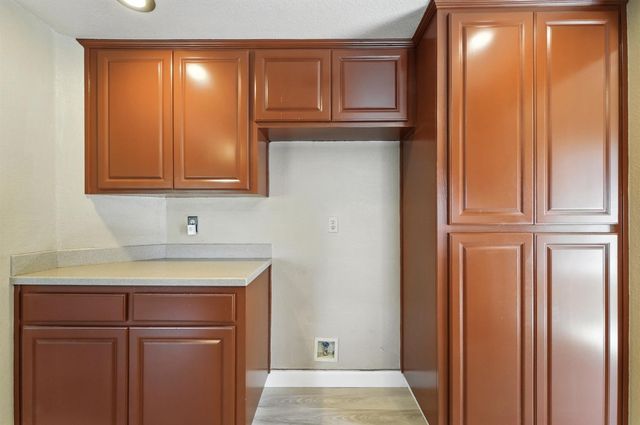 834 Cedar Ridge Dr, Turlock, CA 95382