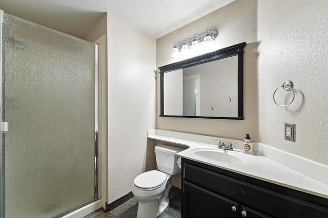 834 Cedar Ridge Dr, Turlock, CA 95382