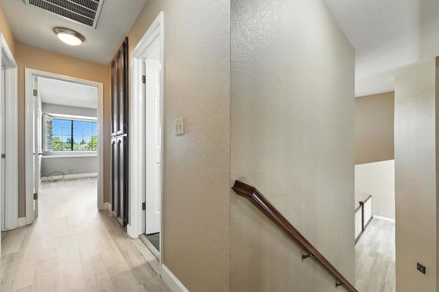 834 Cedar Ridge Dr, Turlock, CA 95382