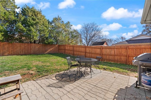 1944 Andrew Court NW, Corydon, IN 47112