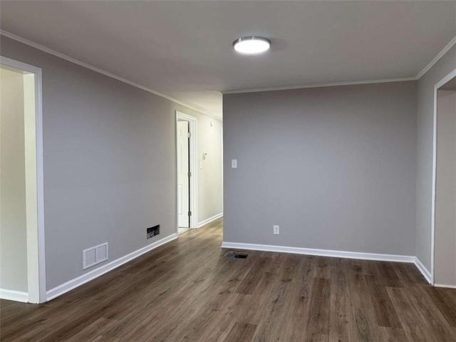 65 W Meadowcliff Circle, Carrollton, GA 30116