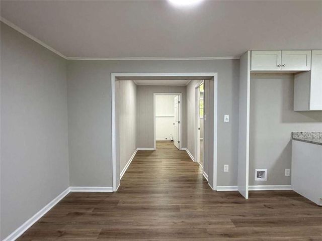 65 W Meadowcliff Circle, Carrollton, GA 30116