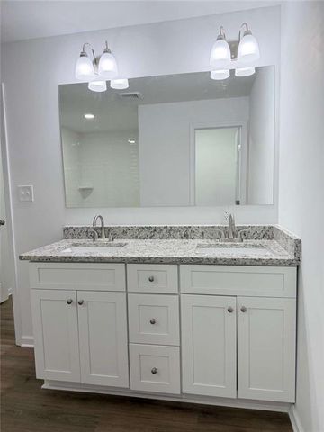 65 W Meadowcliff Circle, Carrollton, GA 30116