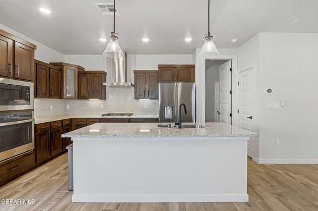 51081 Desert Sunflower Avenue, El Paso, TX 79934