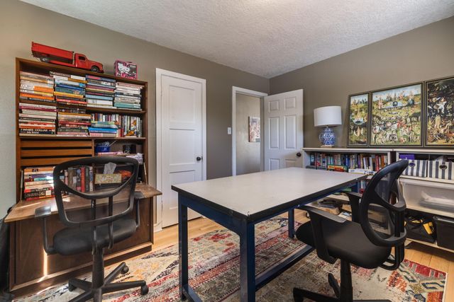 905 Madeira Drive SE, Albuquerque, NM 87108