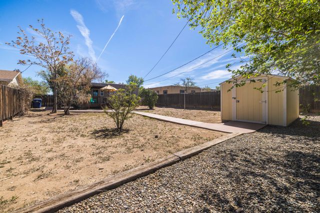 905 Madeira Drive SE, Albuquerque, NM 87108