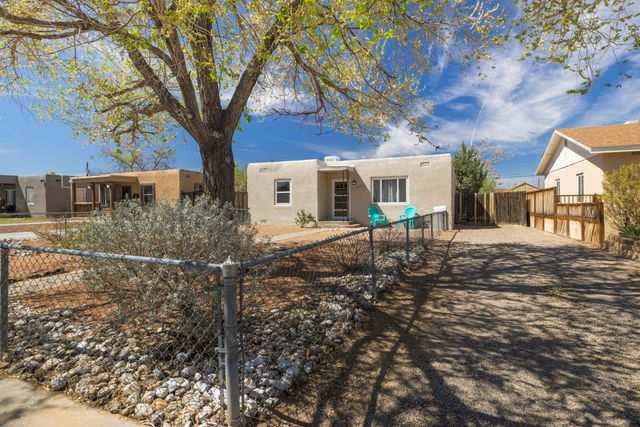 905 Madeira Drive SE, Albuquerque, NM 87108