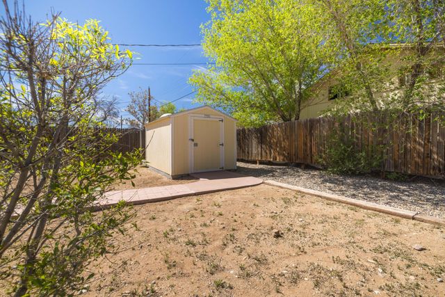 905 Madeira Drive SE, Albuquerque, NM 87108
