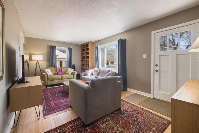 905 Madeira Drive SE, Albuquerque, NM 87108