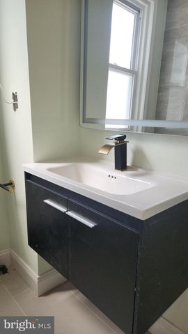 7222-00 LAWNDALE ST, Philadelphia, PA 19111