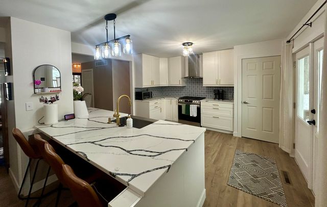 453 W 300 S, Valparaiso, IN 46385