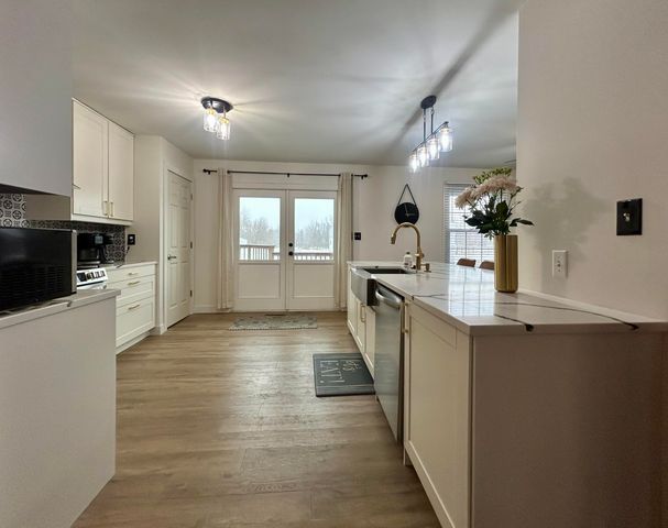 453 W 300 S, Valparaiso, IN 46385