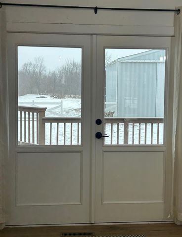 453 W 300 S, Valparaiso, IN 46385