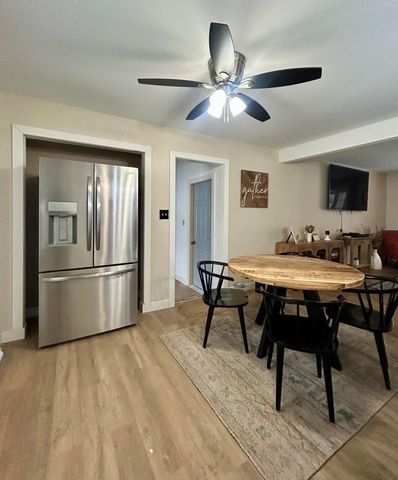 453 W 300 S, Valparaiso, IN 46385