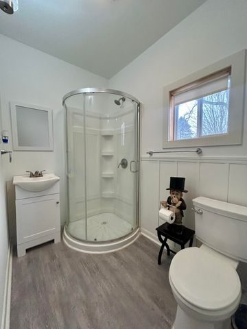 453 W 300 S, Valparaiso, IN 46385