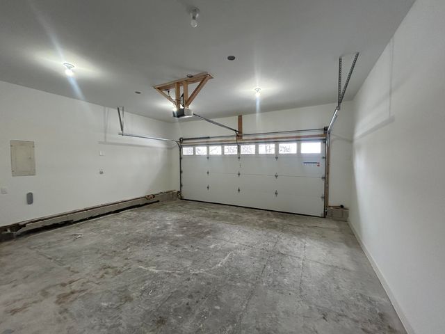 453 W 300 S, Valparaiso, IN 46385