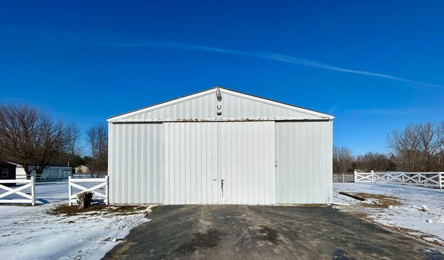 453 W 300 S, Valparaiso, IN 46385