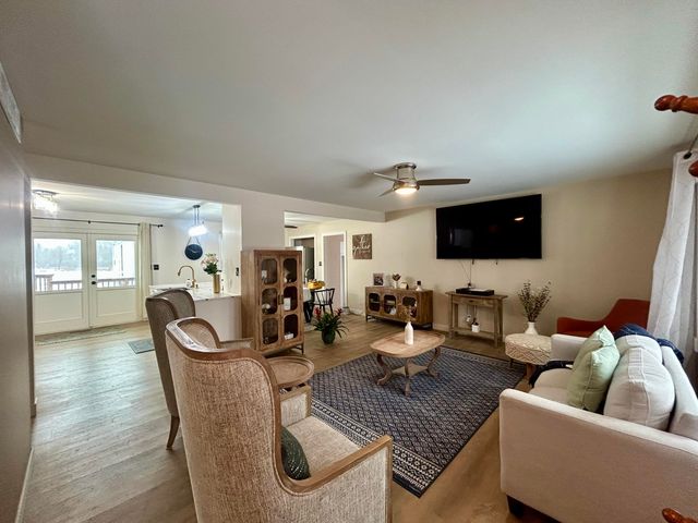 453 W 300 S, Valparaiso, IN 46385