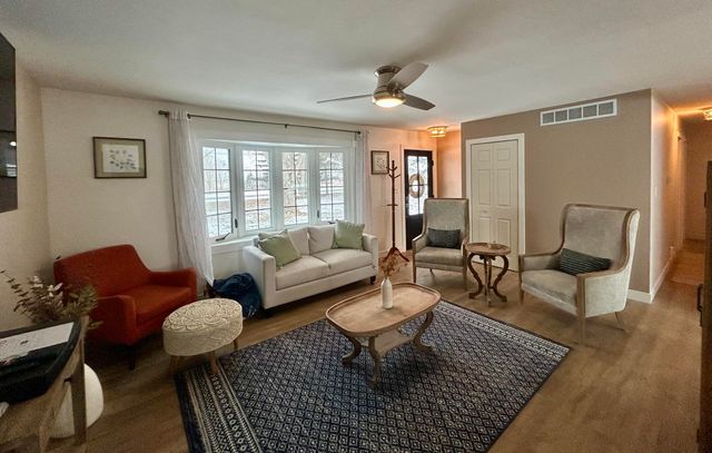 453 W 300 S, Valparaiso, IN 46385