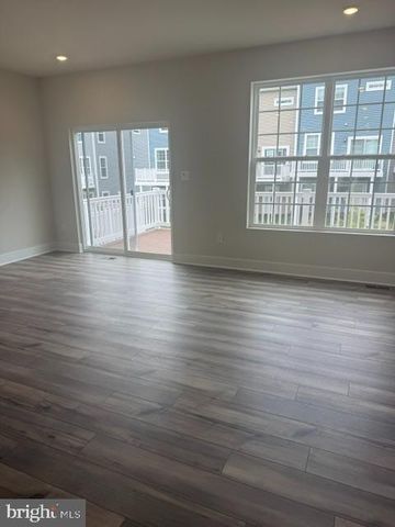 7604 RIVER REACH RD, Baltimore, MD 21244