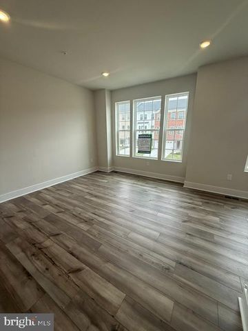 7604 RIVER REACH RD, Baltimore, MD 21244