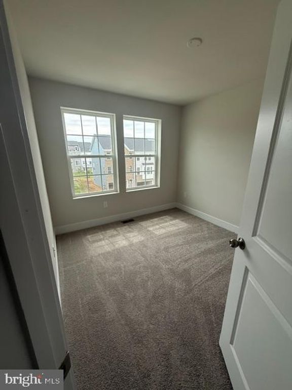 Image 11 of property listing at 7604 RIVER REACH RD, Baltimore, MD 21244