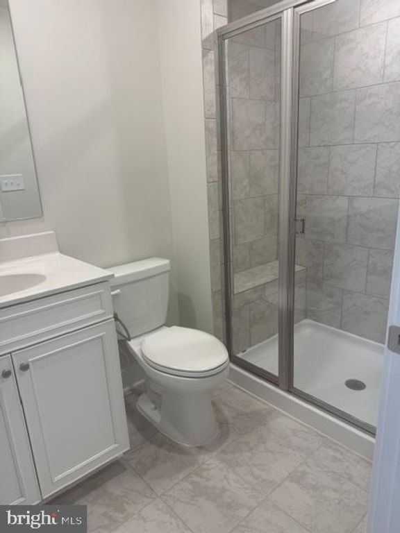 Image 13 of property listing at 7604 RIVER REACH RD, Baltimore, MD 21244