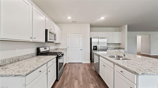 976 Intracoastal WAY, Chesapeake, VA 23322