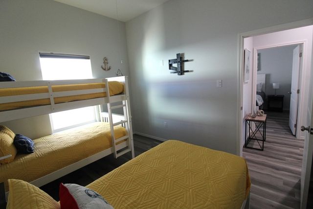 107 Palancar, Rockport, TX 78382