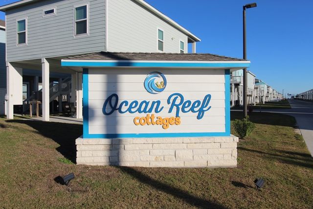 107 Palancar, Rockport, TX 78382