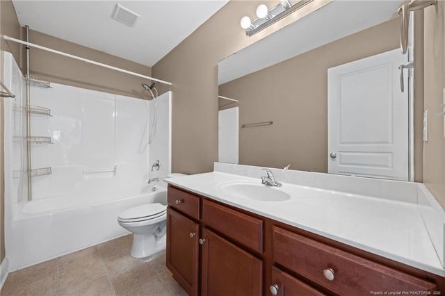 186 Kentucky Derby Lane, Lillington, NC 27546