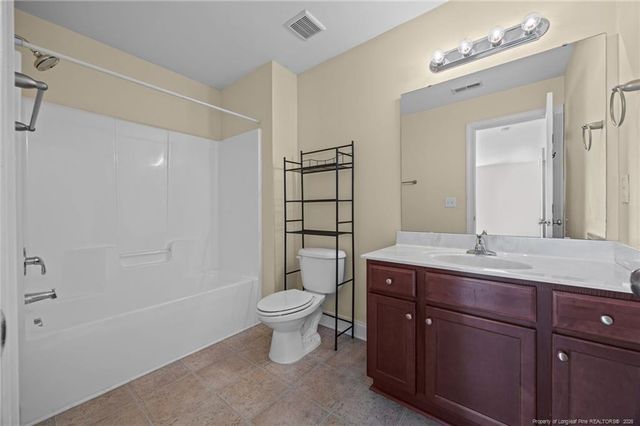 186 Kentucky Derby Lane, Lillington, NC 27546