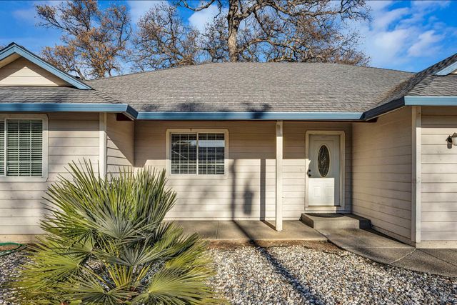 18230 Hidden Valley Rd, Hidden Valley Lake, CA 95467