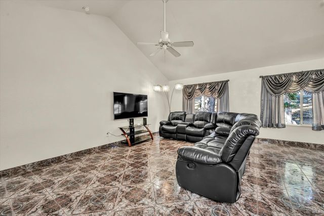 18230 Hidden Valley Rd, Hidden Valley Lake, CA 95467