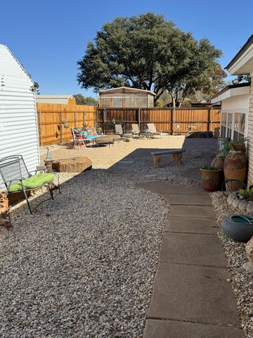 5722 75th Street, Lubbock, TX 79424