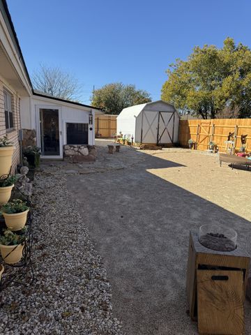 5722 75th Street, Lubbock, TX 79424