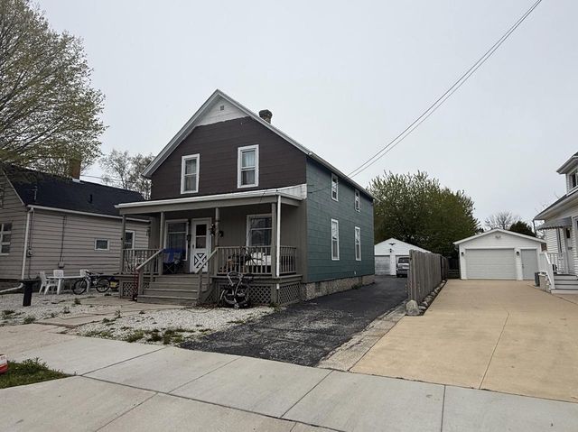 2010 Lincoln STREET, Two Rivers, WI 54241