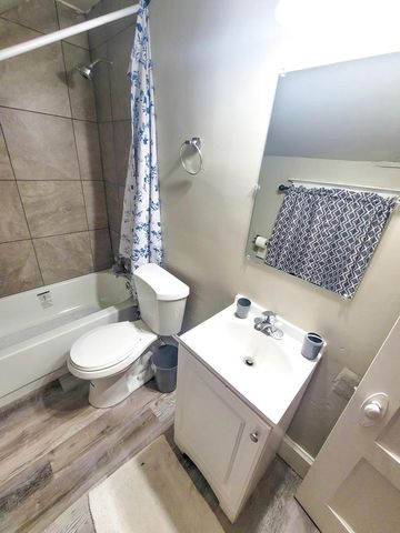 2010 Lincoln STREET, Two Rivers, WI 54241