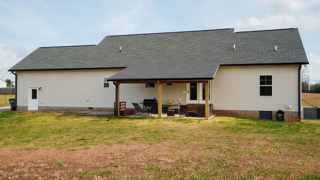 4480 Lunns Store Rd, Lewisburg, TN 37091