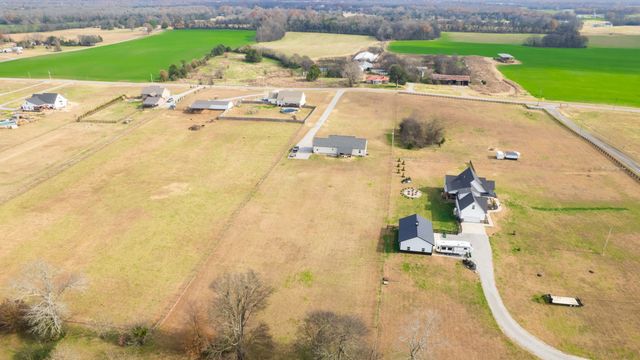 4480 Lunns Store Rd, Lewisburg, TN 37091