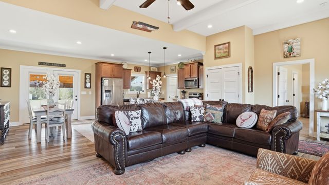 4480 Lunns Store Rd, Lewisburg, TN 37091