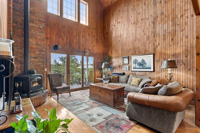 27276 E Lakeview Lane, Eagle Rock, MO 65641