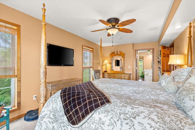27276 E Lakeview Lane, Eagle Rock, MO 65641
