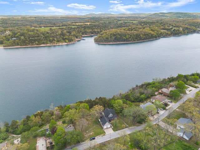 27276 E Lakeview Lane, Eagle Rock, MO 65641