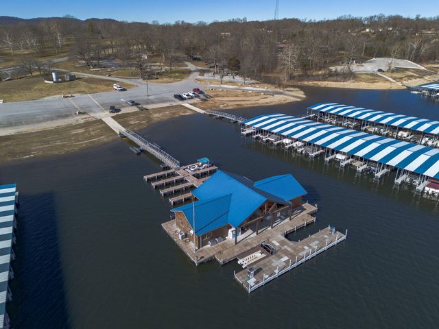 27276 E Lakeview Lane, Eagle Rock, MO 65641