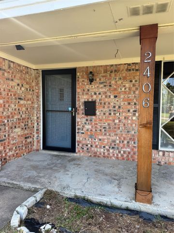 2406 W Broadview Street, Greenville, TX 75402